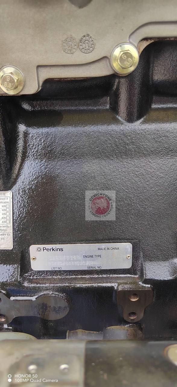 Дизельный двигатель Perkins RE75672 3 Дизельный двигатель Perkins RE75672